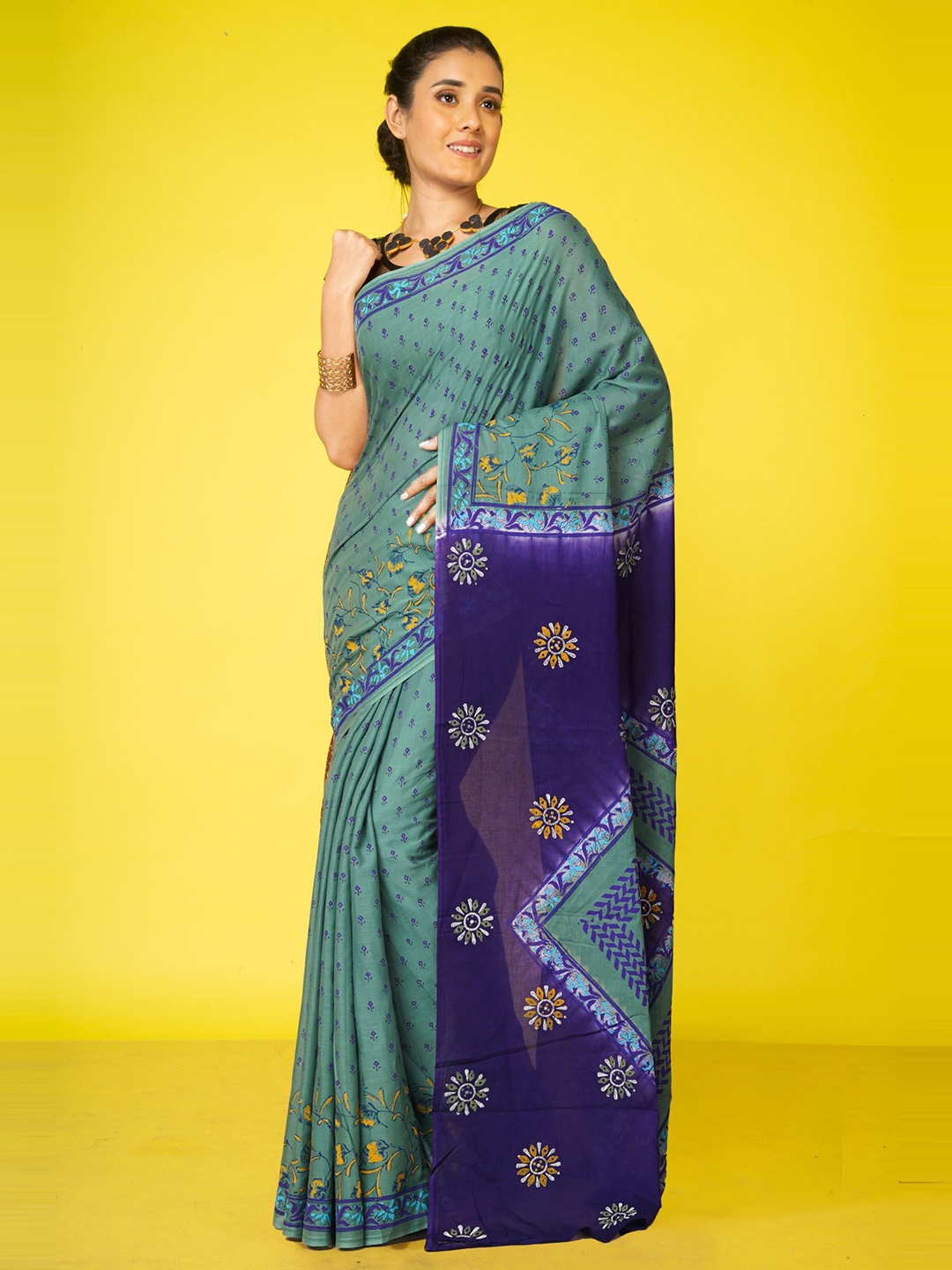 

Unnati Silks Block Printed Pure Cotton Handloom Saree, Green