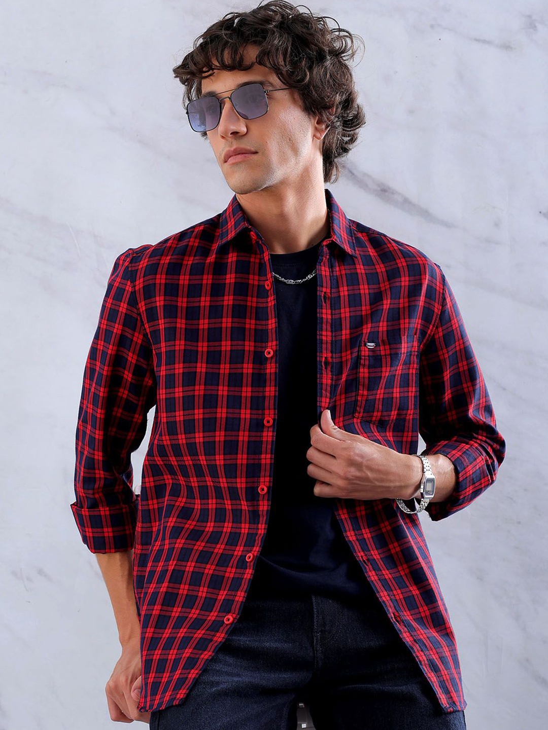 

The Indian Garage Co Men Checked Slim Fit Opaque Casual Shirt, Red