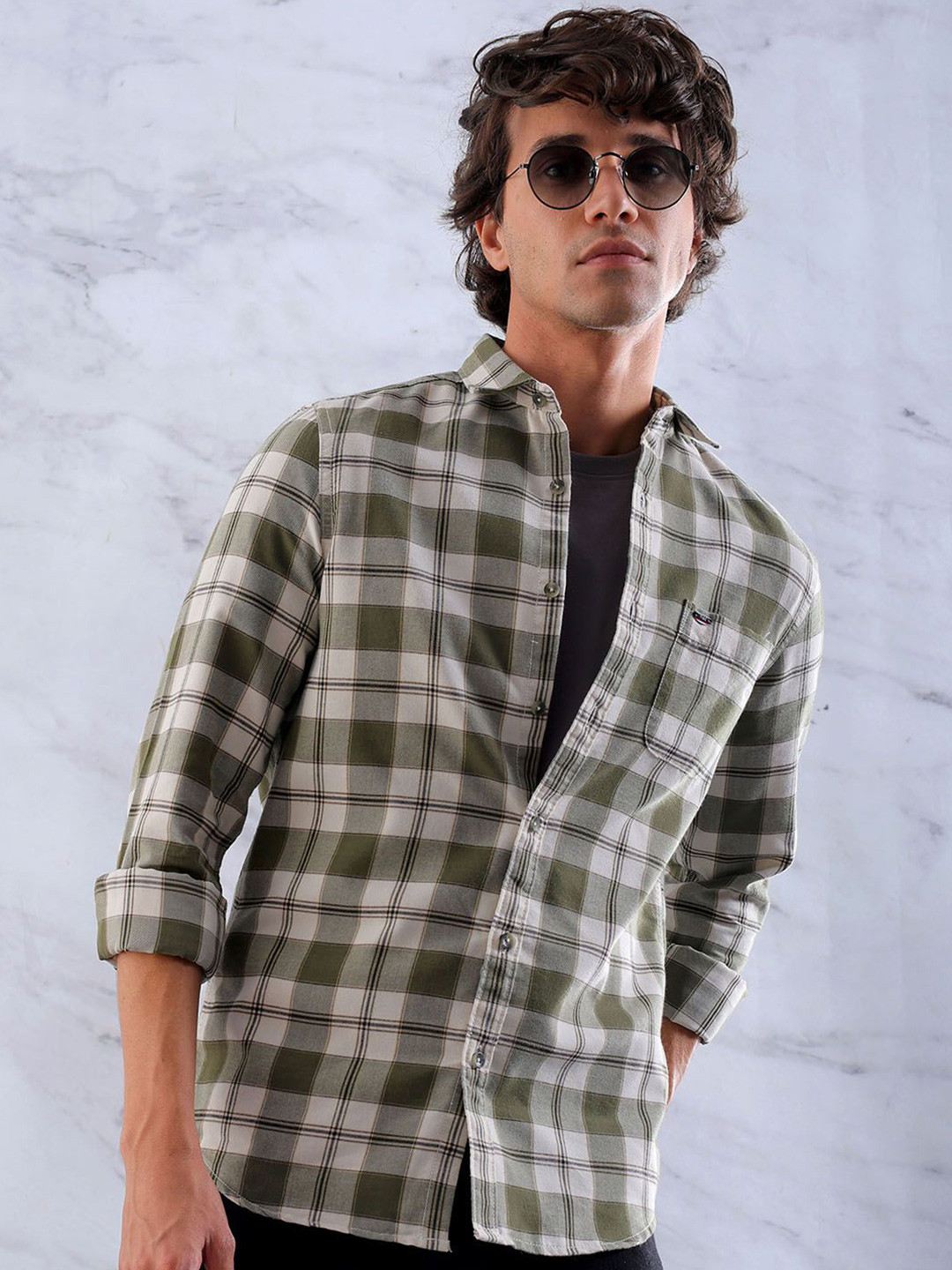 

The Indian Garage Co Men Slim Fit Tartan Checks Checked Casual Shirt, Green