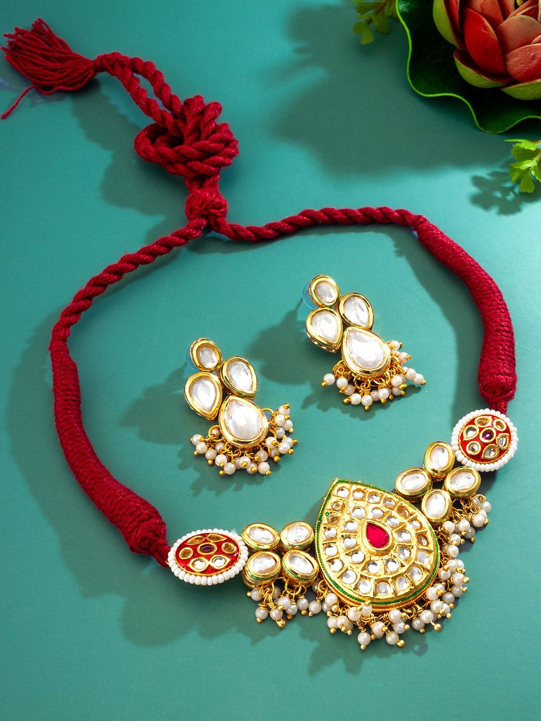 aadita Gold-Plated Kundan Studded & Beaded Jewellery Set