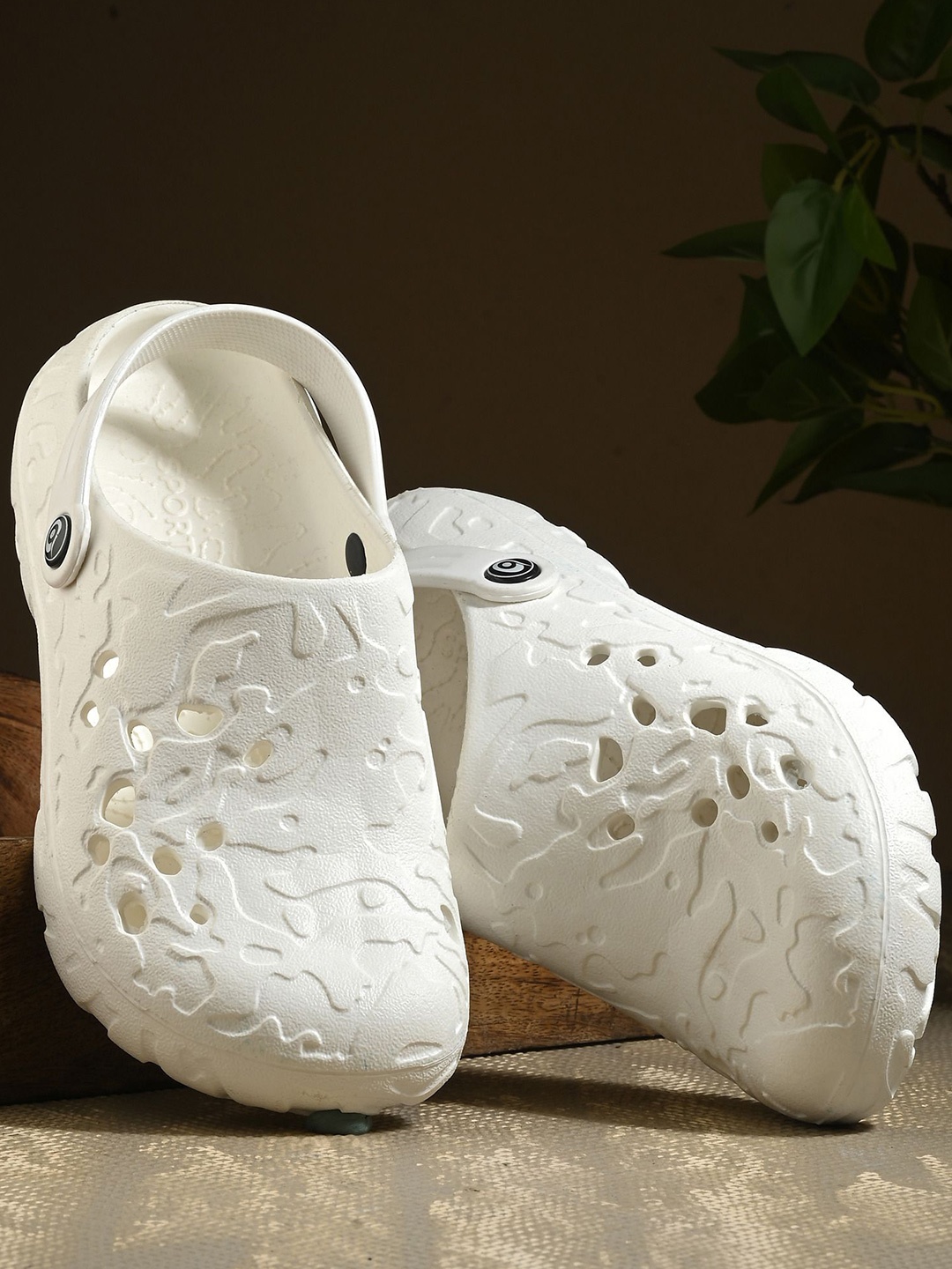 

BIRDE Men Rubber Clogs, White