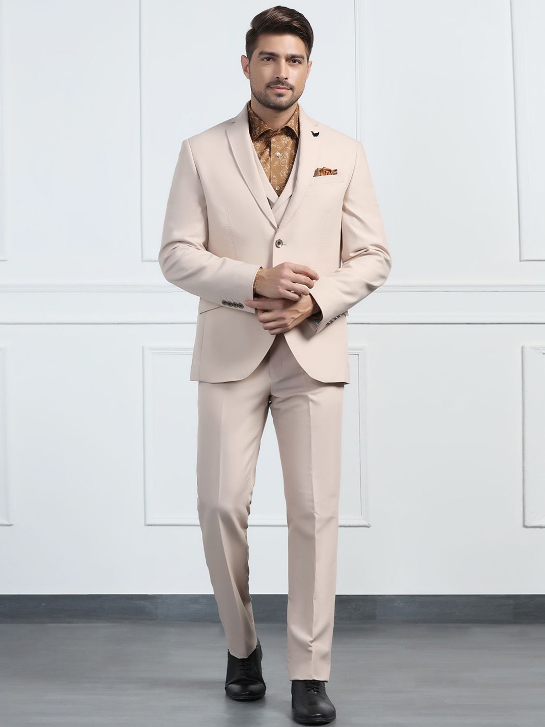 

Blackberrys Slim-Fit Single-Breasted Men Blazer, Beige