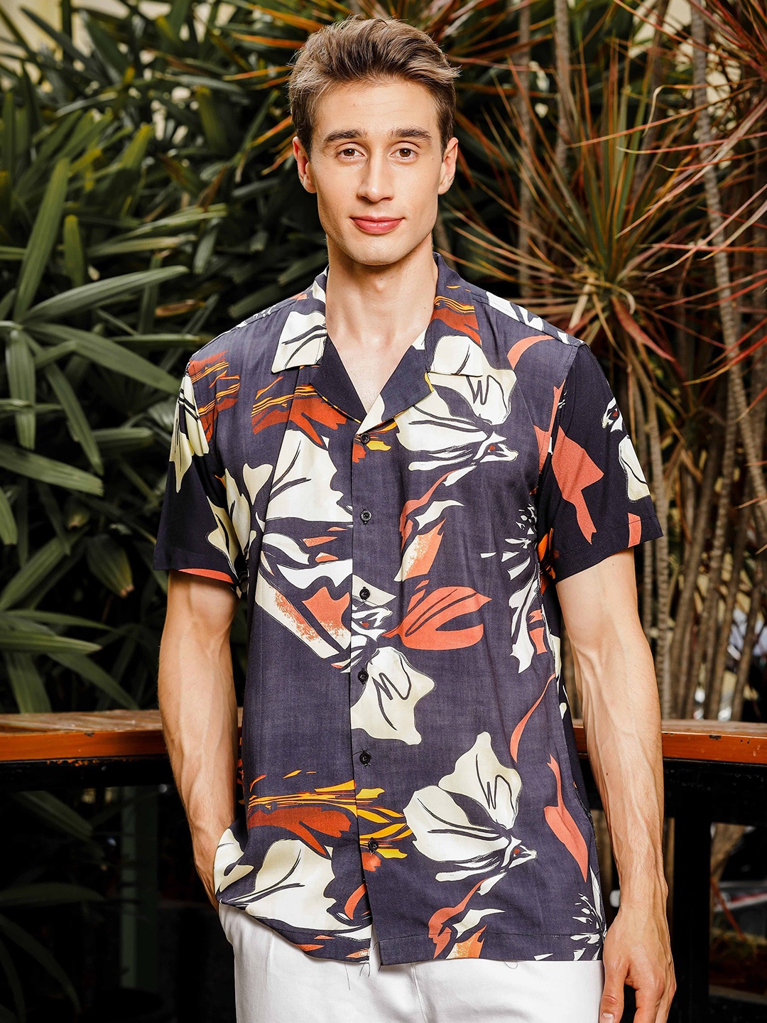 

TOMHIDDLE Men Classic Floral Opaque Printed Casual Shirt, Violet