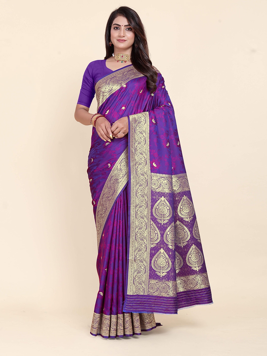 

Rujave Woven Designed Zari Pure Silk Kanjeevaram Saree, Purple