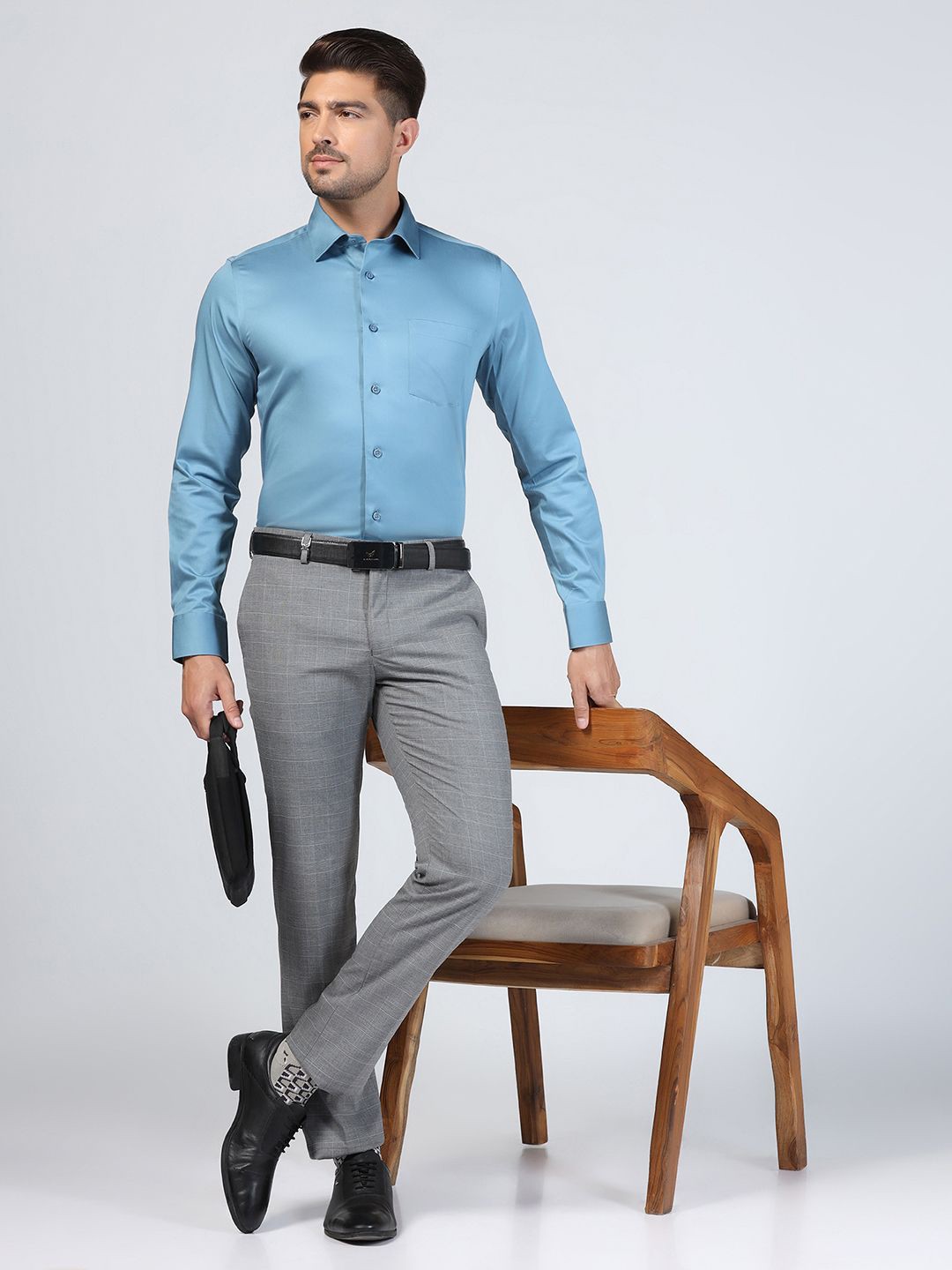 

Blackberrys Men Slim Fit Opaque Formal Shirt, Teal