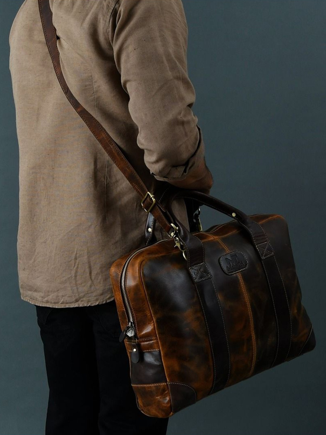 

MaheTri Unisex Leather Laptop Bag, Brown