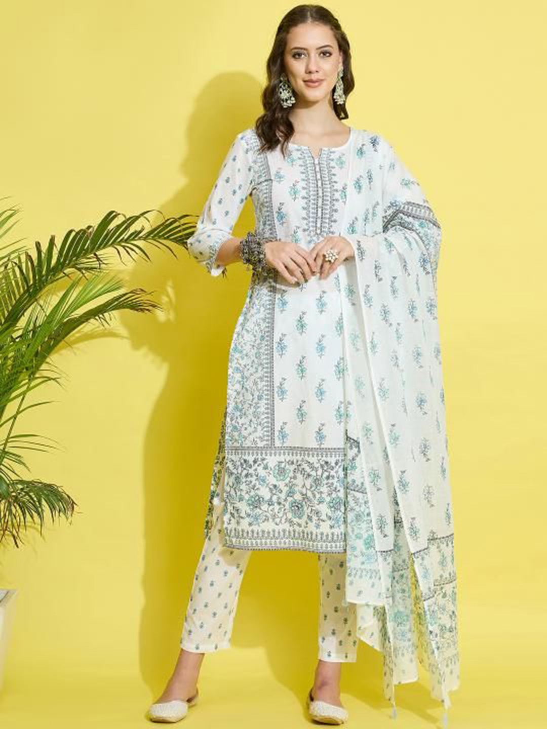 

Anouk White Ethnic Motifs Printed Pure Cotton Straight Kurta With Trousers & Dupatta