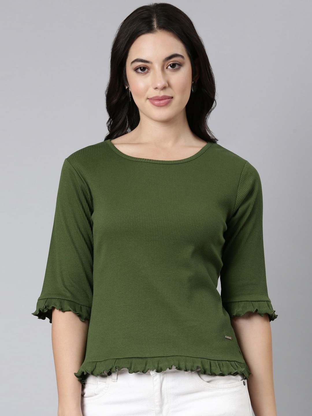 

TWIN BIRDS Women Solid Drop-Shoulder Sleeves Raw Edge Slim Fit T-shirt, Green