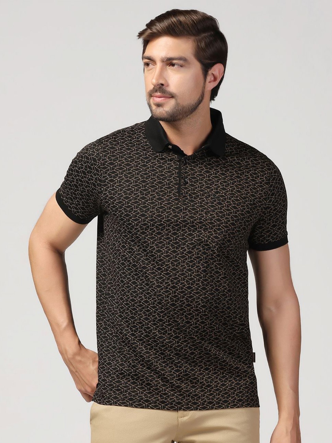 

Blackberrys Men Printed Polo Collar Pockets Slim Fit T-shirt, Black