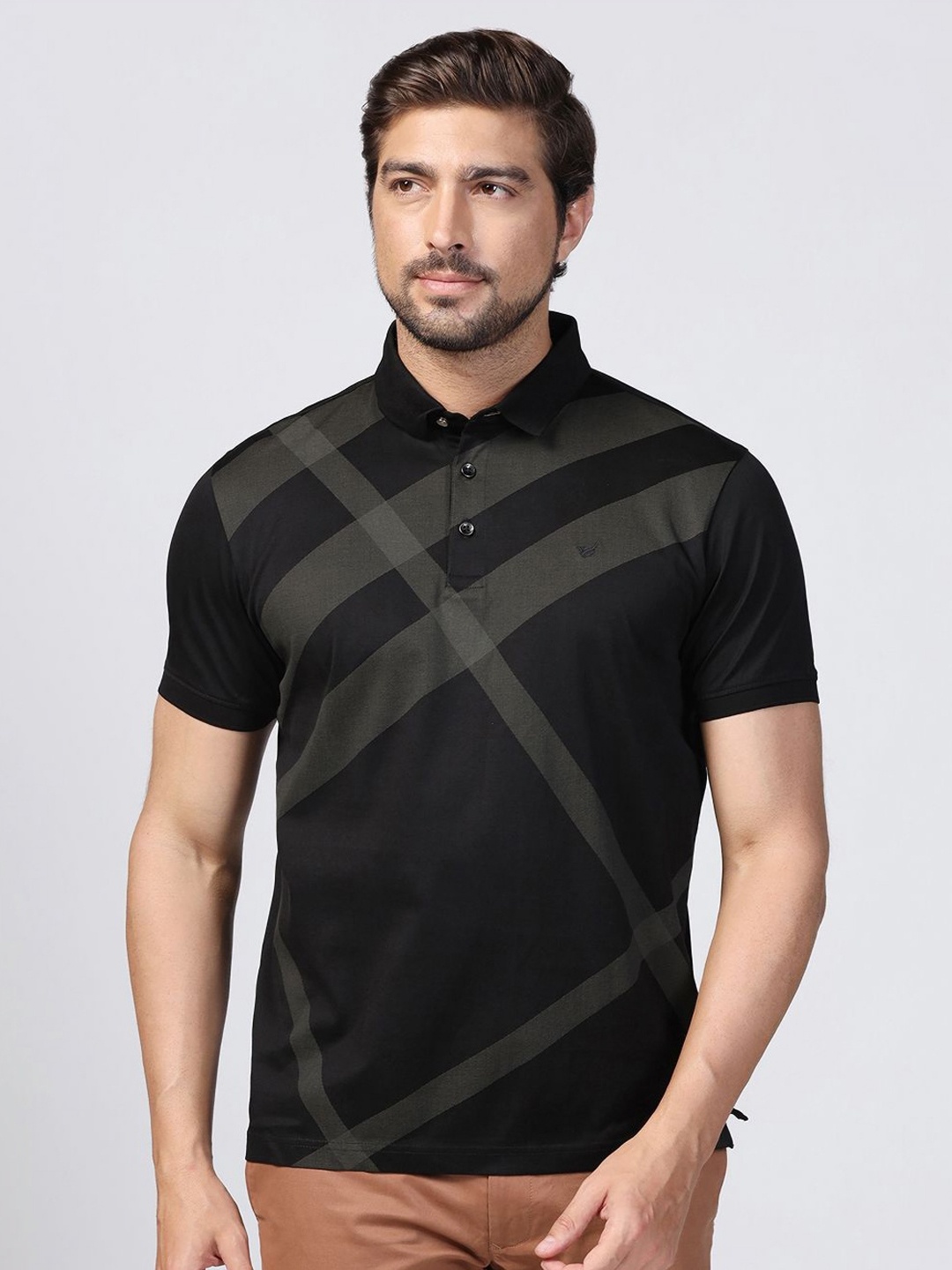 

Blackberrys Men Colourblocked Polo Collar T-shirt, Black