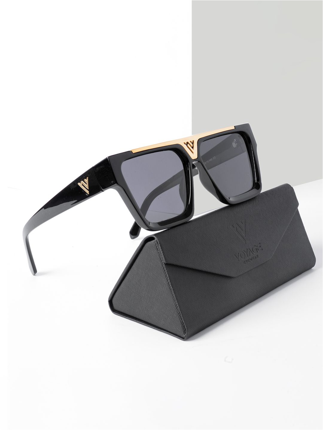 

Voyage Unisex Wayfarer Sunglasses with Polarised and UV Protected Lens, Black