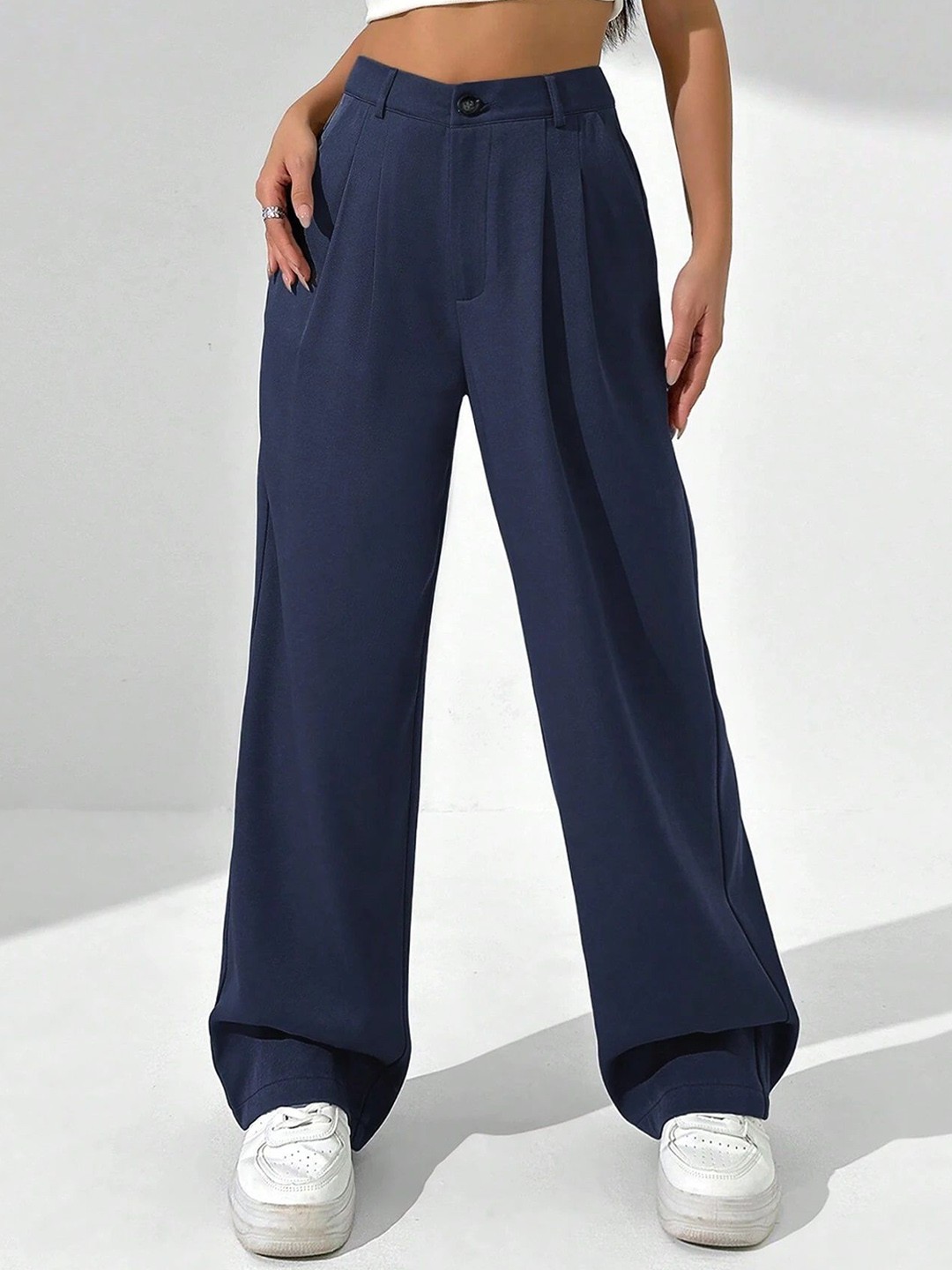 

FNOCKS Women Classic Straight Fit High-Rise Wrinkle Free Pleated Trousers, Navy blue
