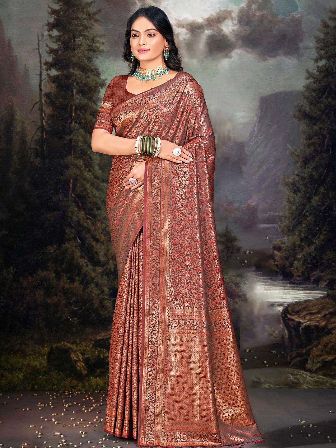 

Ishin Ethnic Motifs Woven Designed Zari Banarasi Saree, Brown