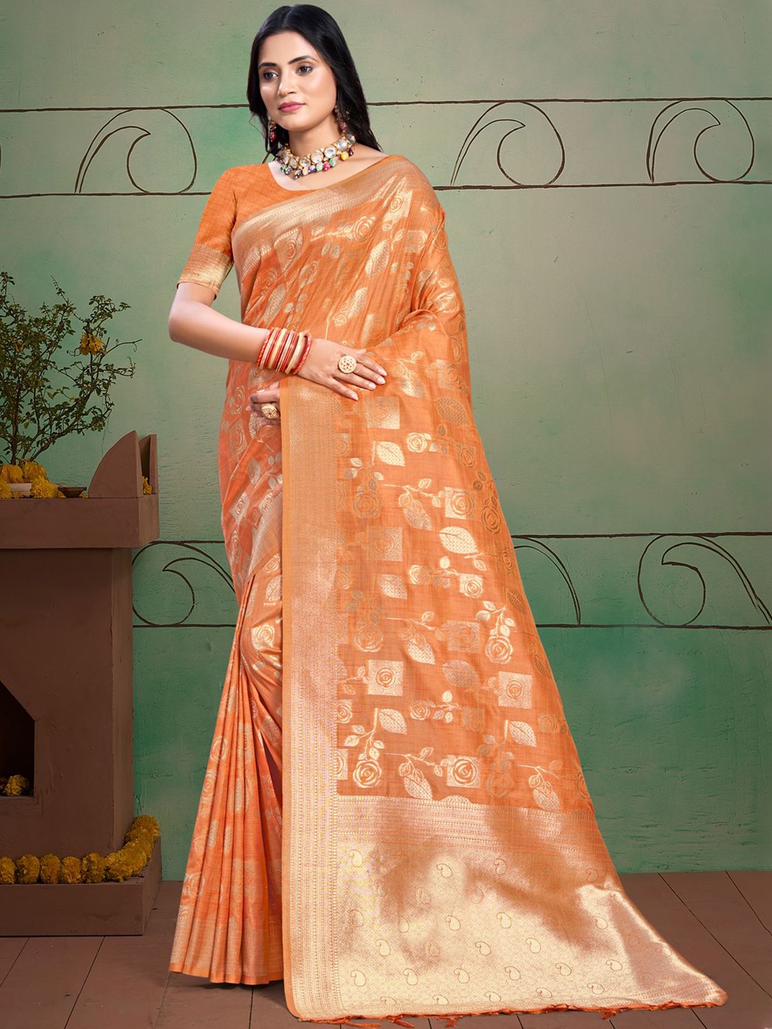 

Ishin Ethnic Motif Zari Woven Saree with Blouse, Orange