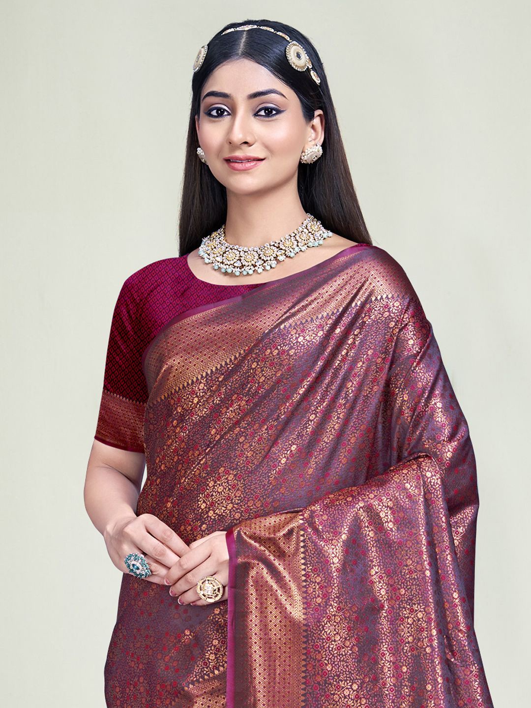 

Ishin Woven Design Zari Banarasi Saree, Burgundy