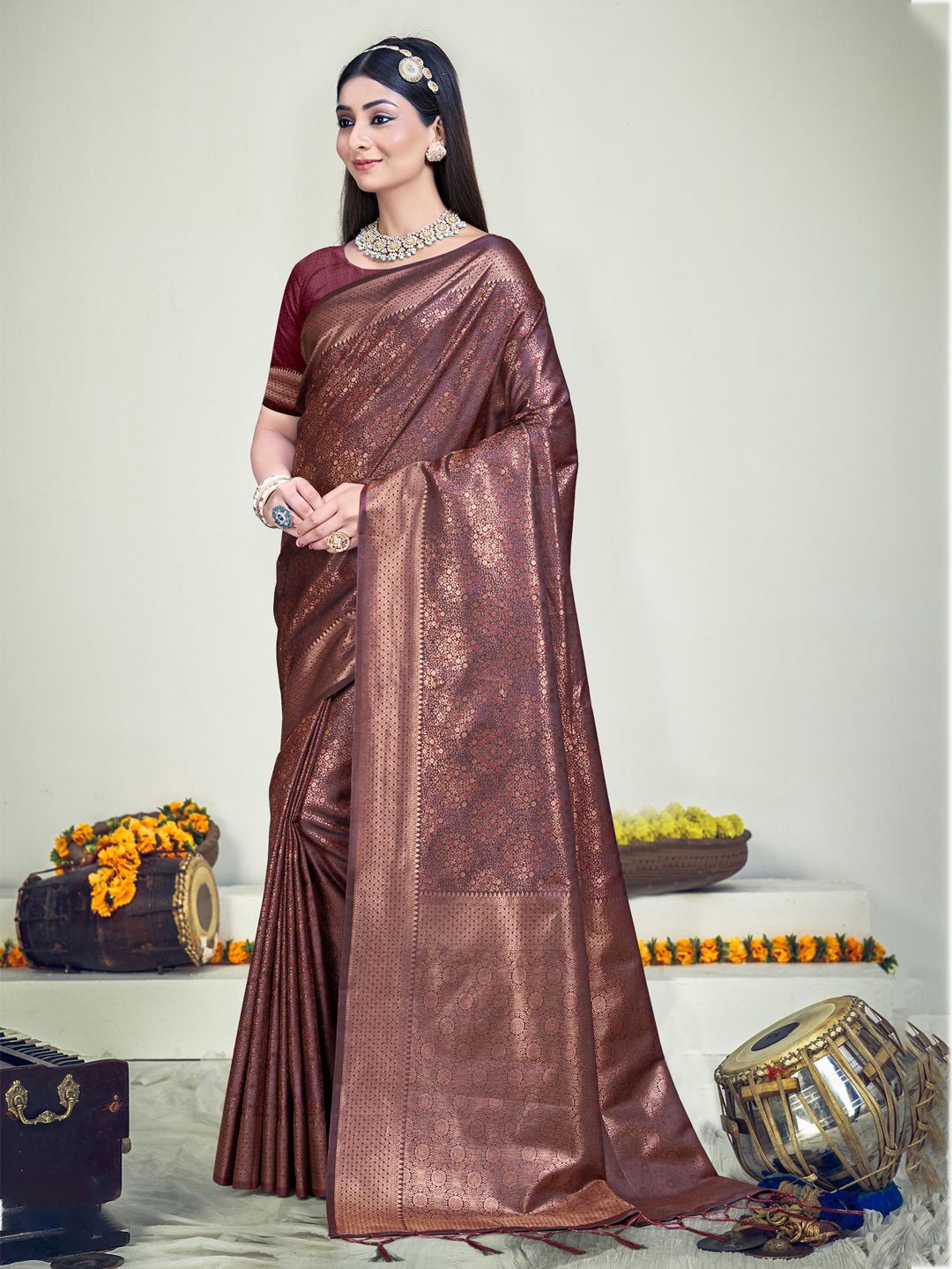 

Ishin Ethnic Motif Zari Woven Banarasi Saree, Maroon