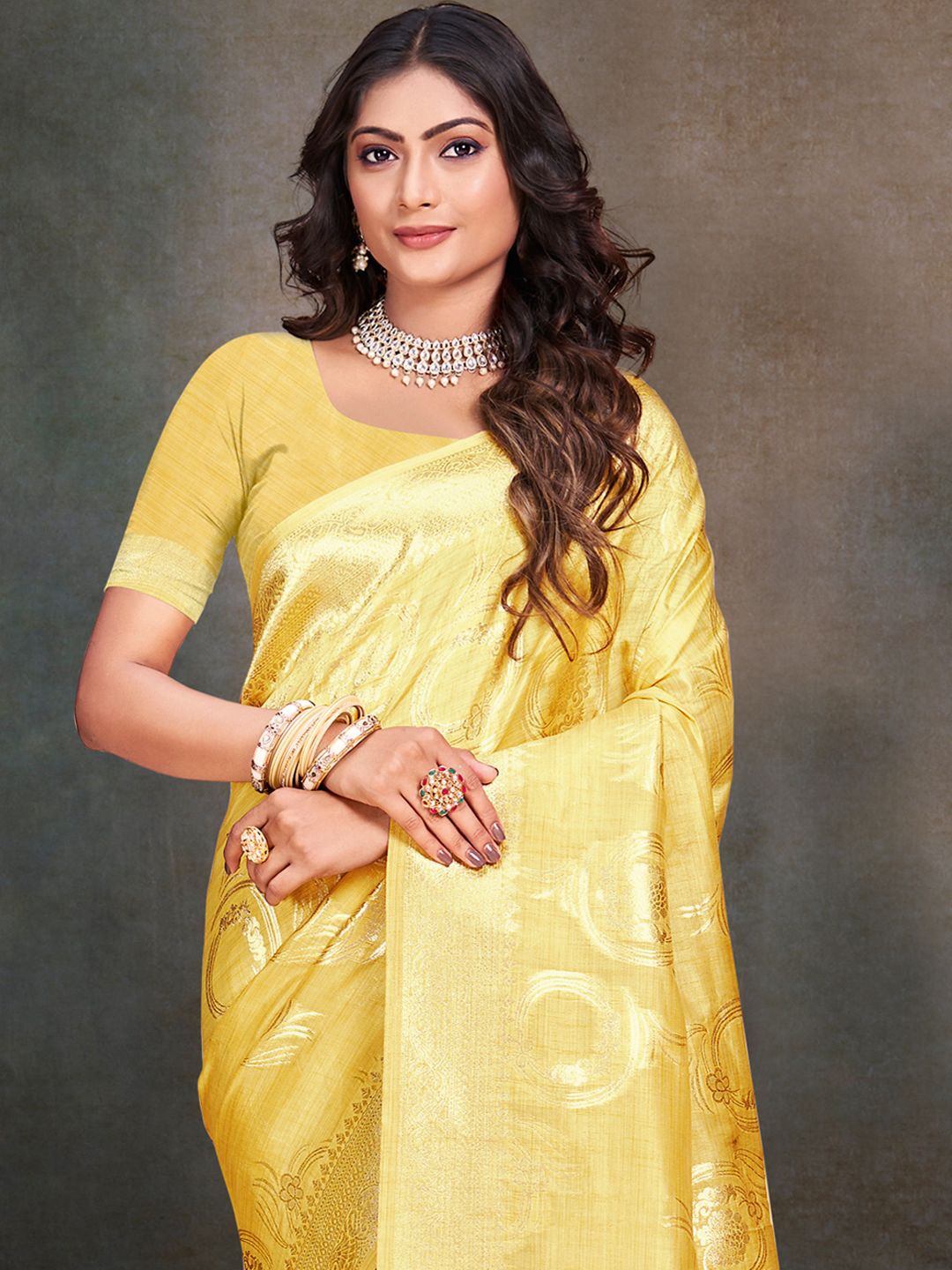 

Ishin Ethnic Motif Zari Woven Tassel Saree with Blouse, Yellow