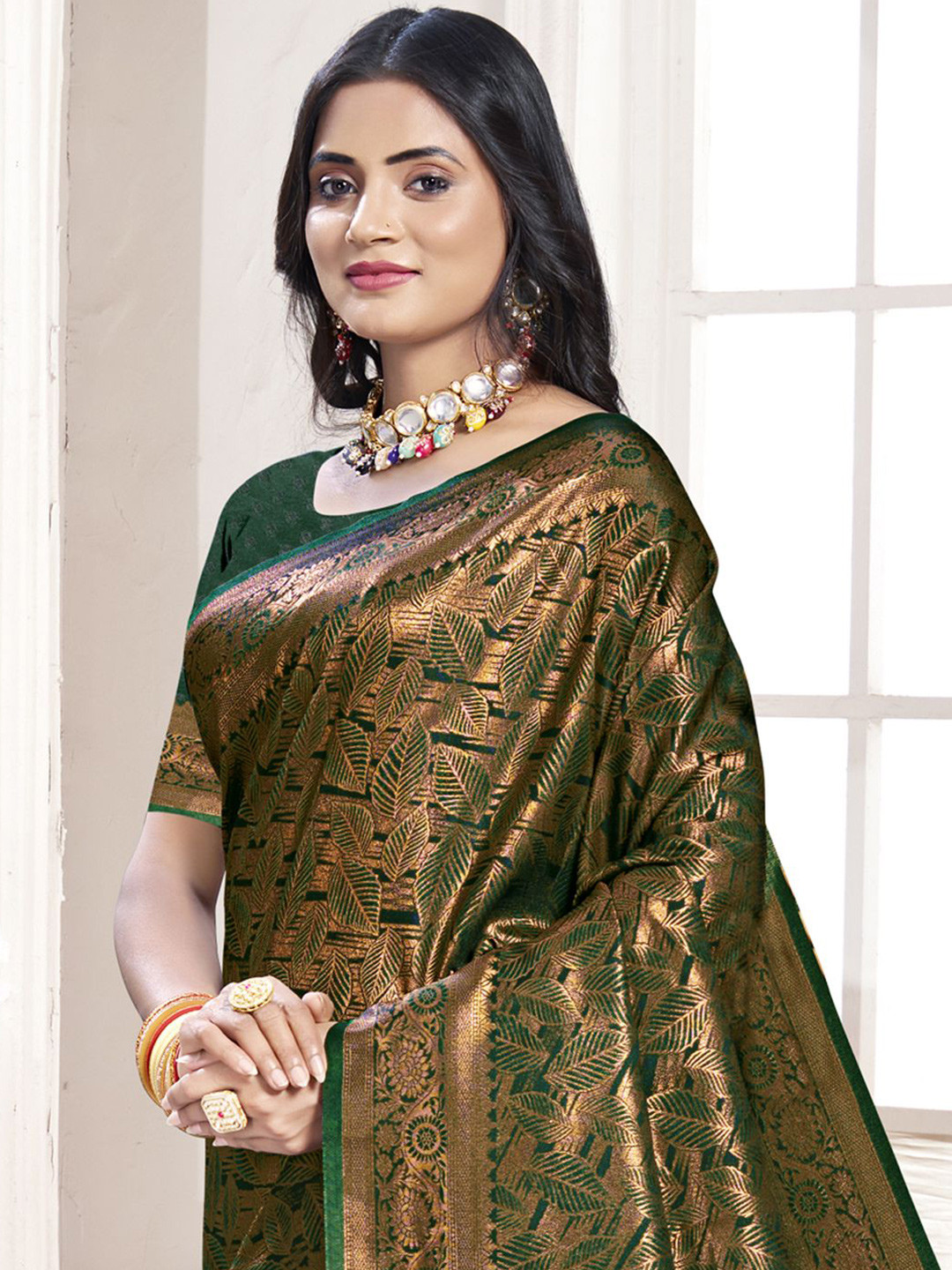 

Ishin Woven Design Zari Banarasi Saree, Green