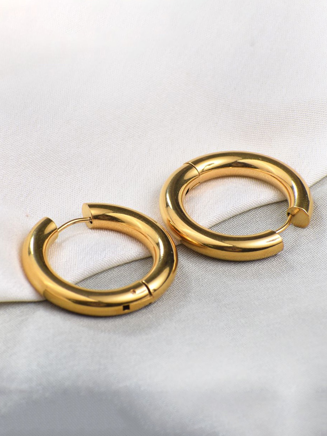 

PALMONAS Circular Hoop Earrings, Gold