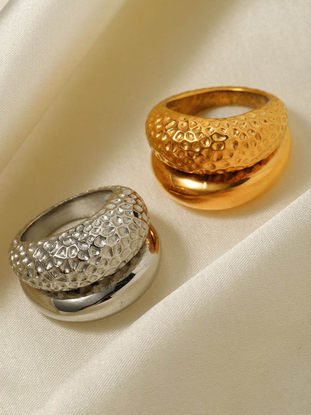 

PALMONAS Gold-Plated Stainless Steel Hammered Dome Finger Ring