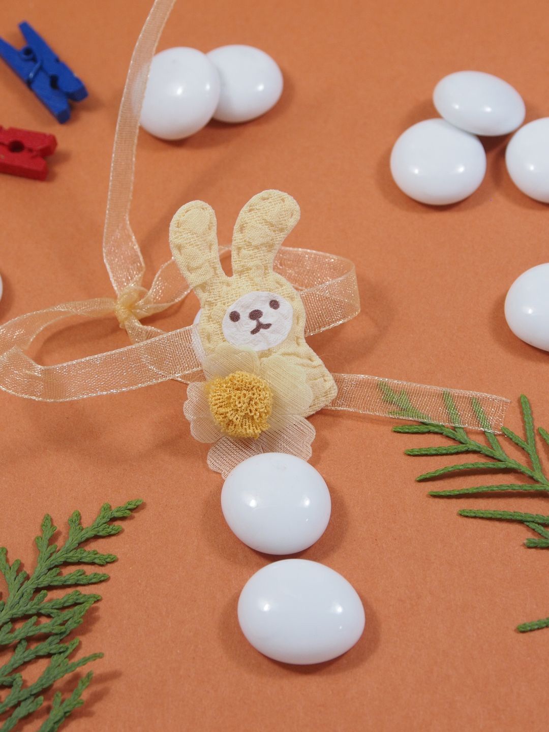 

I Jewels Boys Bunny Thread Rakhi With Roli Chawal & Greeting Card, Beige