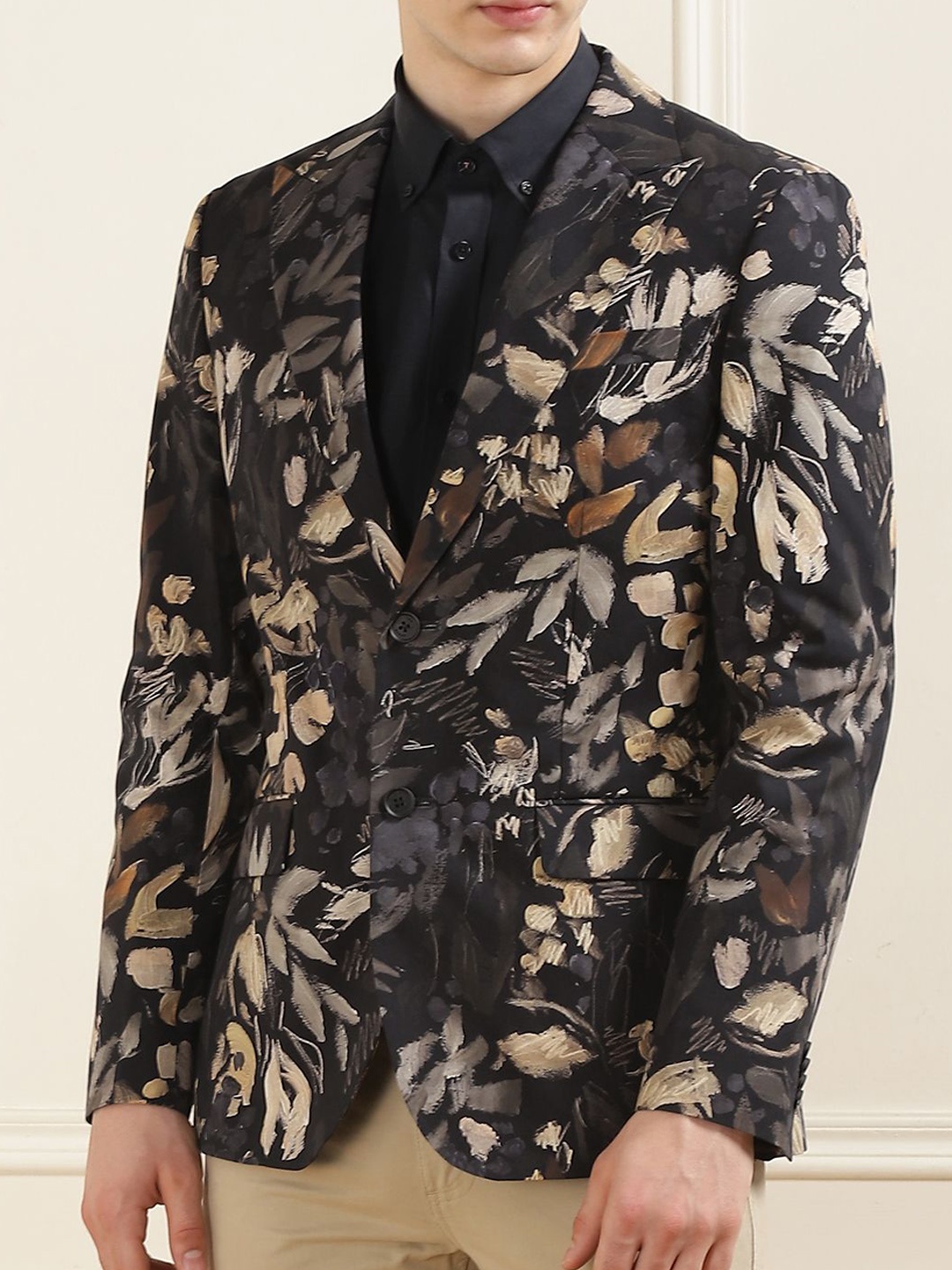 

Ted Baker Floral Printed Peaked Lapel Collar Cotton Single Breasted Casual Blazer, Black