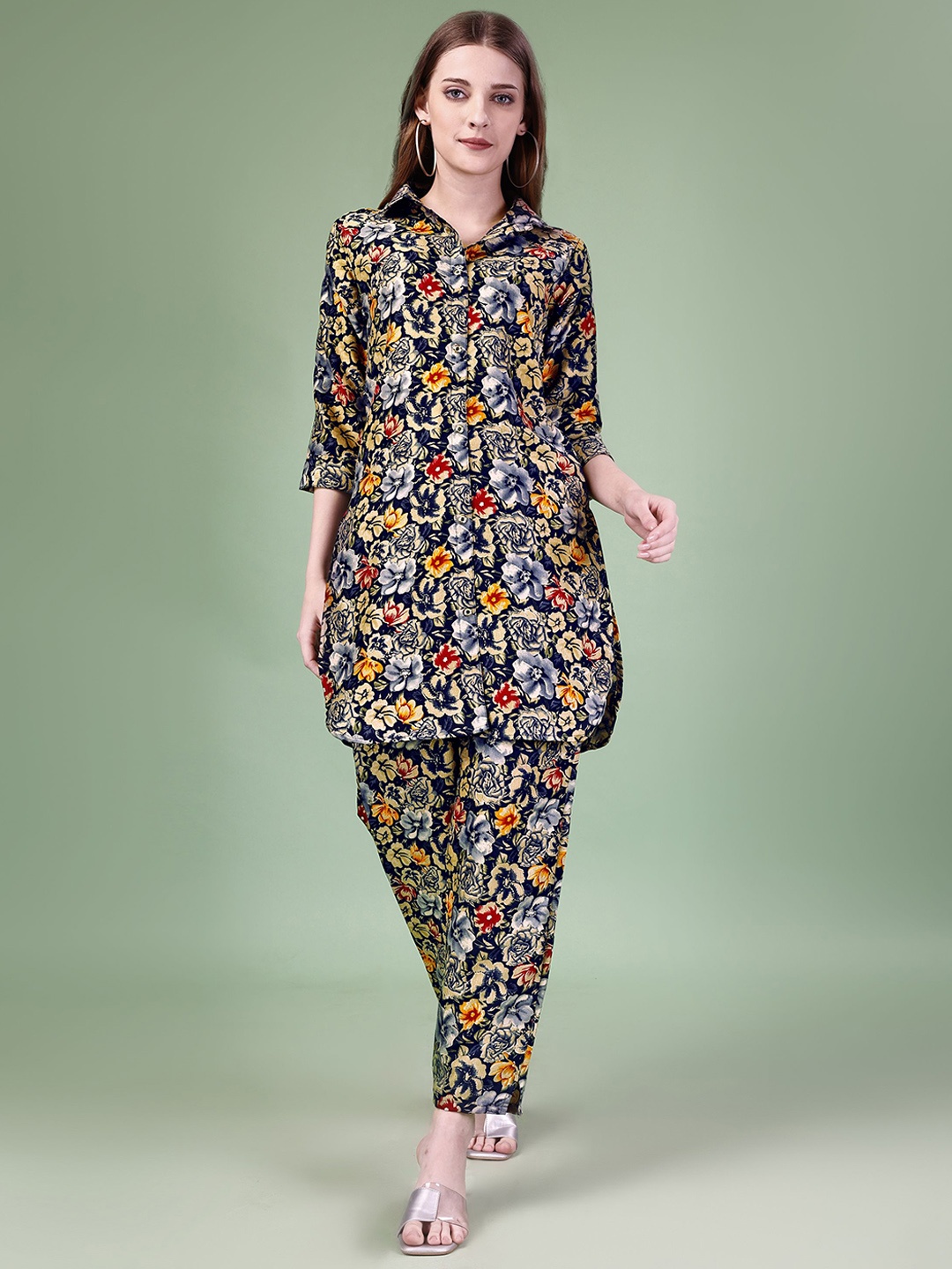 

Aardiva Floral Printed Shirt Collar Regular Kurta with Trousers, Blue