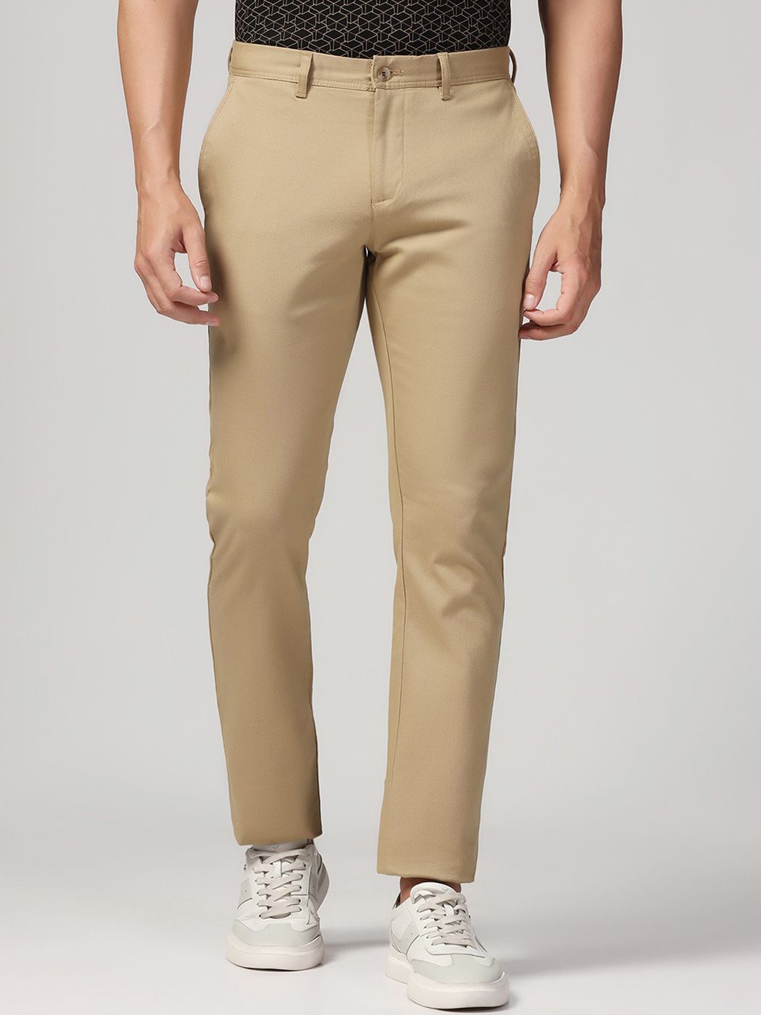 

Blackberrys Men Mid-Rise Slim Fit Trousers, Khaki