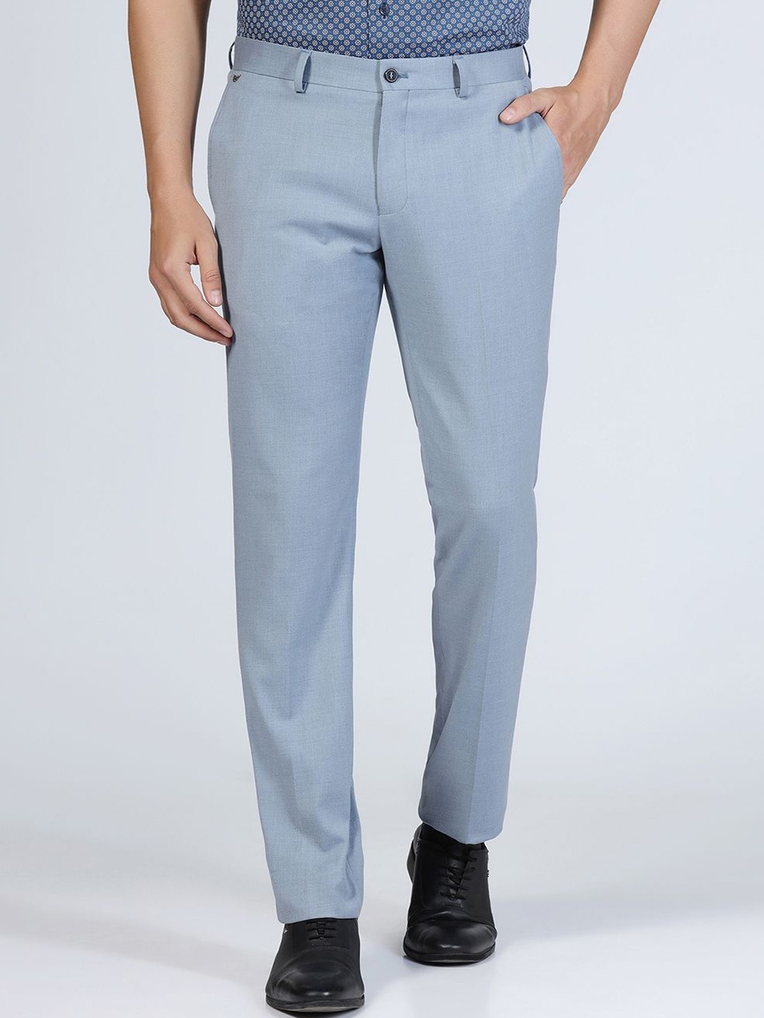 

Blackberrys Men Slim Fit Mid-Rise Trousers, Blue