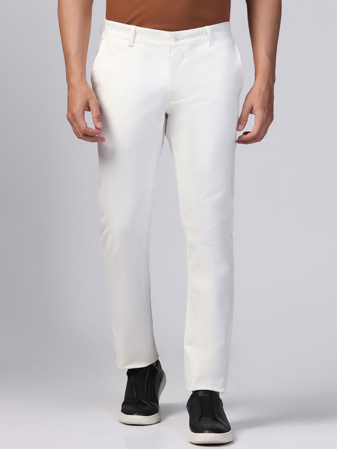 

Blackberrys Men Slim Fit Chinos Trousers, White