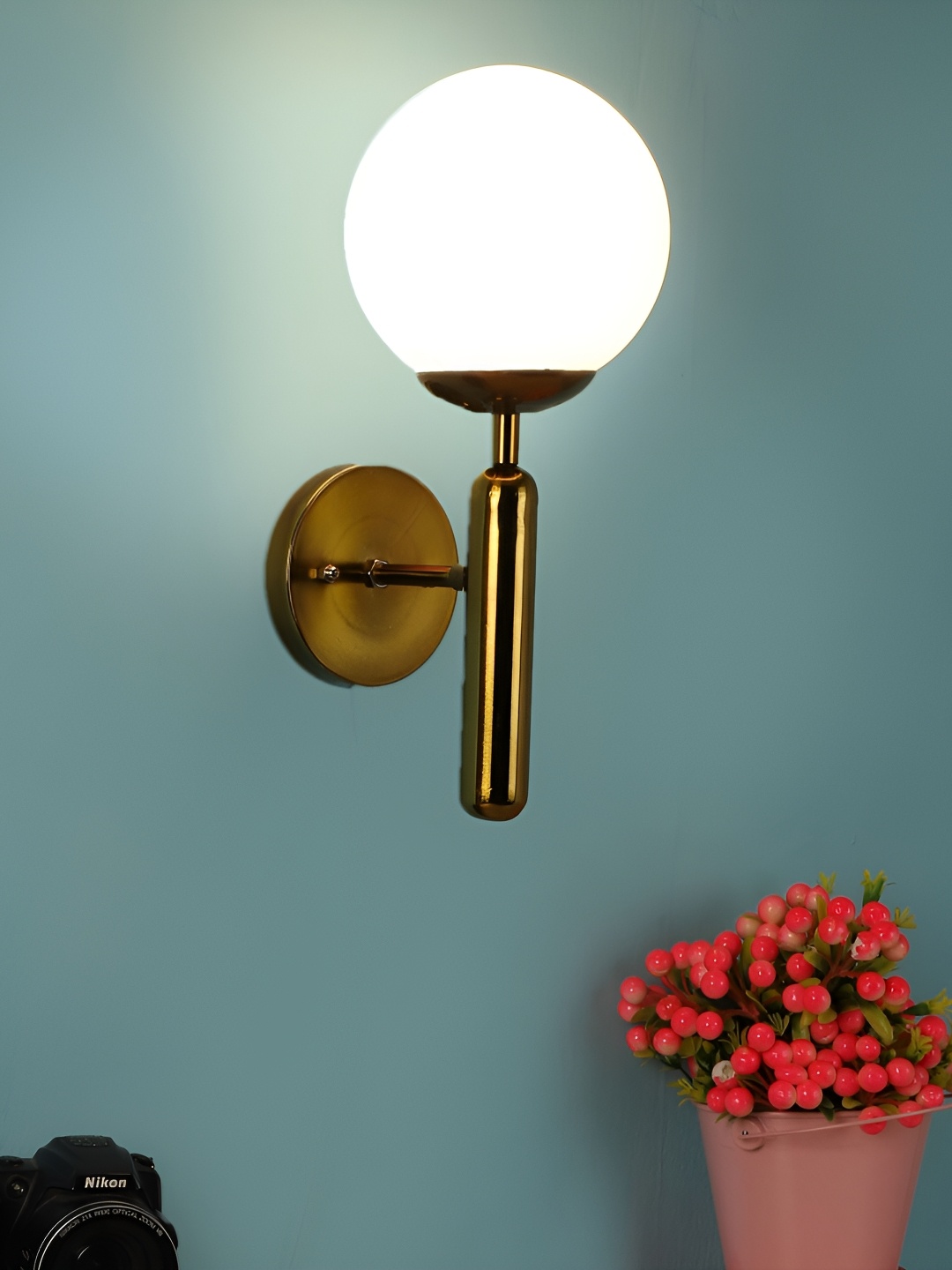 

ELIANTE Gold-Toned Metal Contemporary Cylinder Shaped Wall Lamp