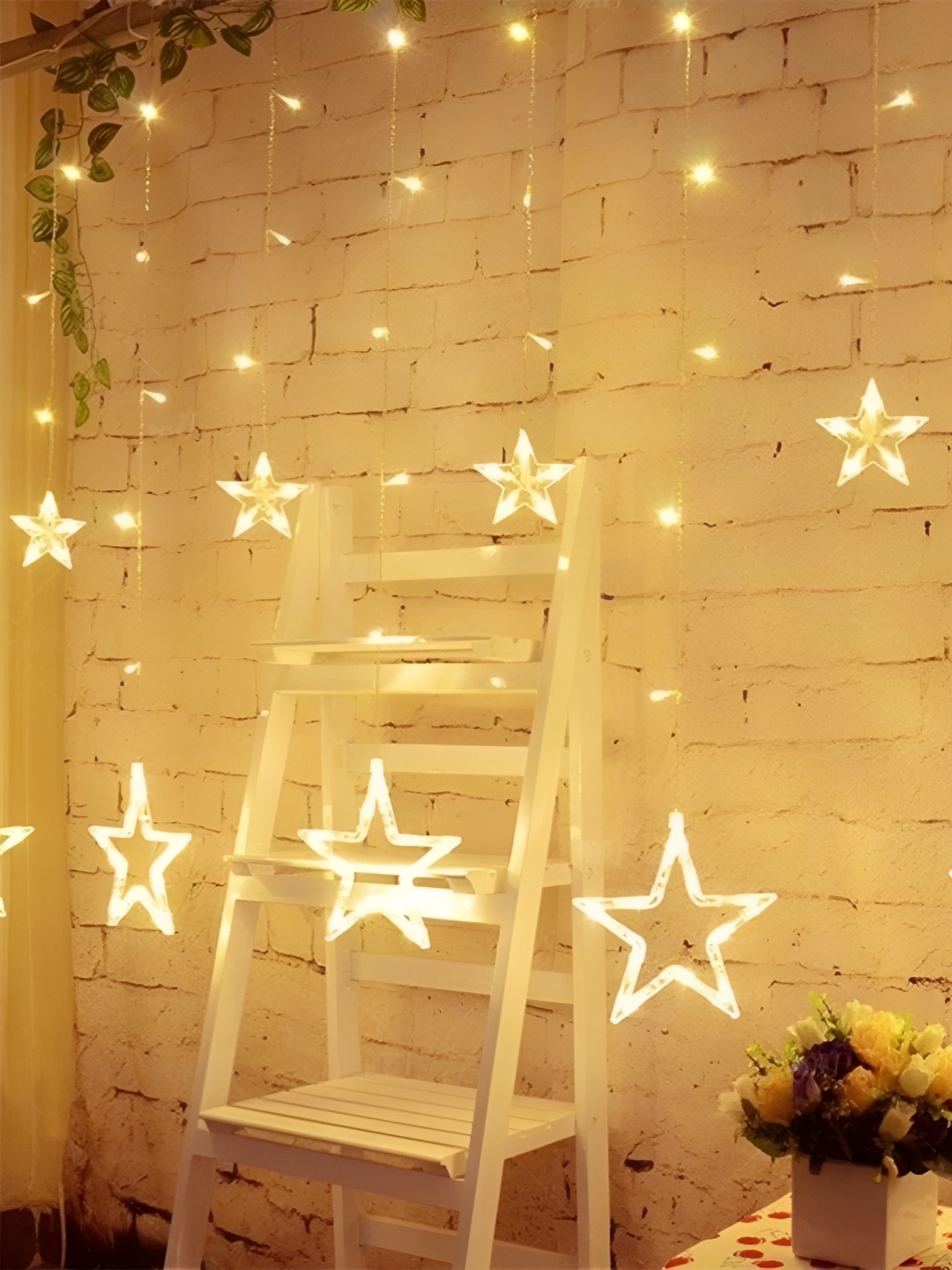 

ENORMITY Yellow & White Waterproof Star String Light