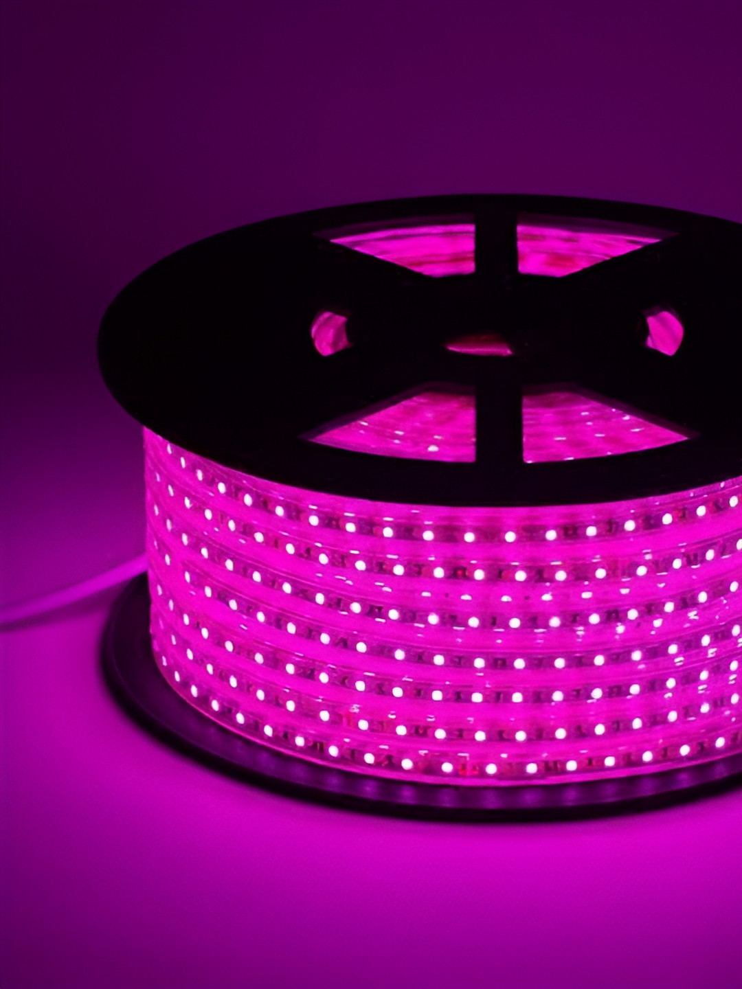 

ENORMITY Rice-Shaped String Lights, Pink