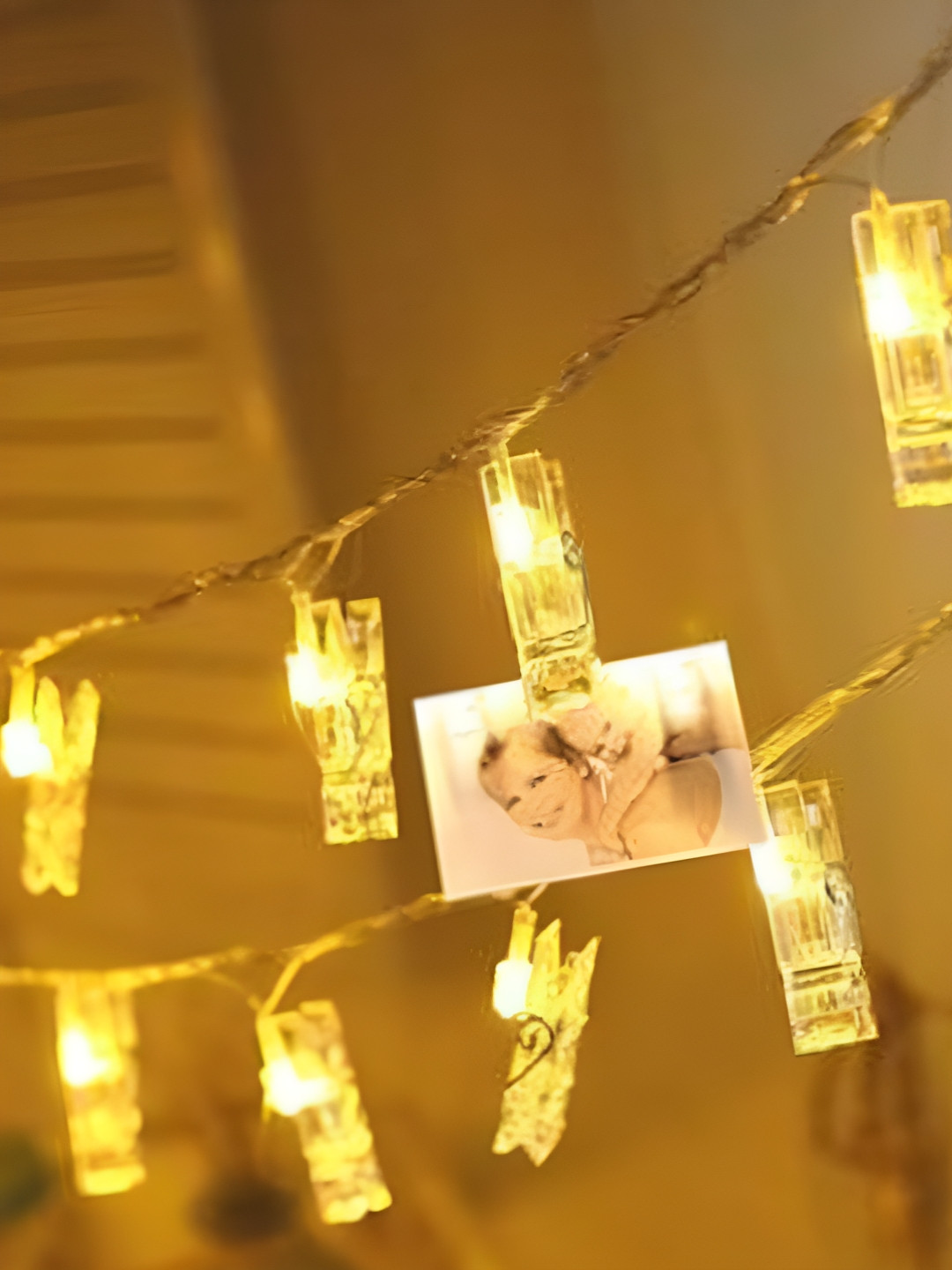 

ENORMITY Yellow & White Waterproof Photo Clip String Lights