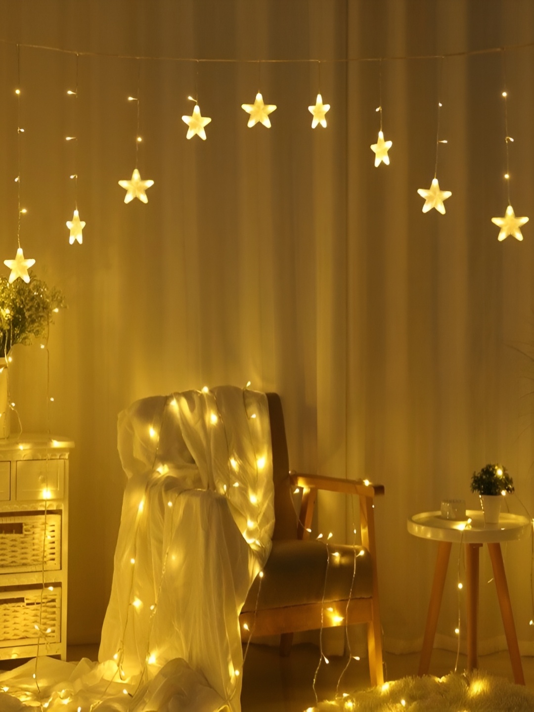 

ENORMITY Star Shape String Lights, Gold