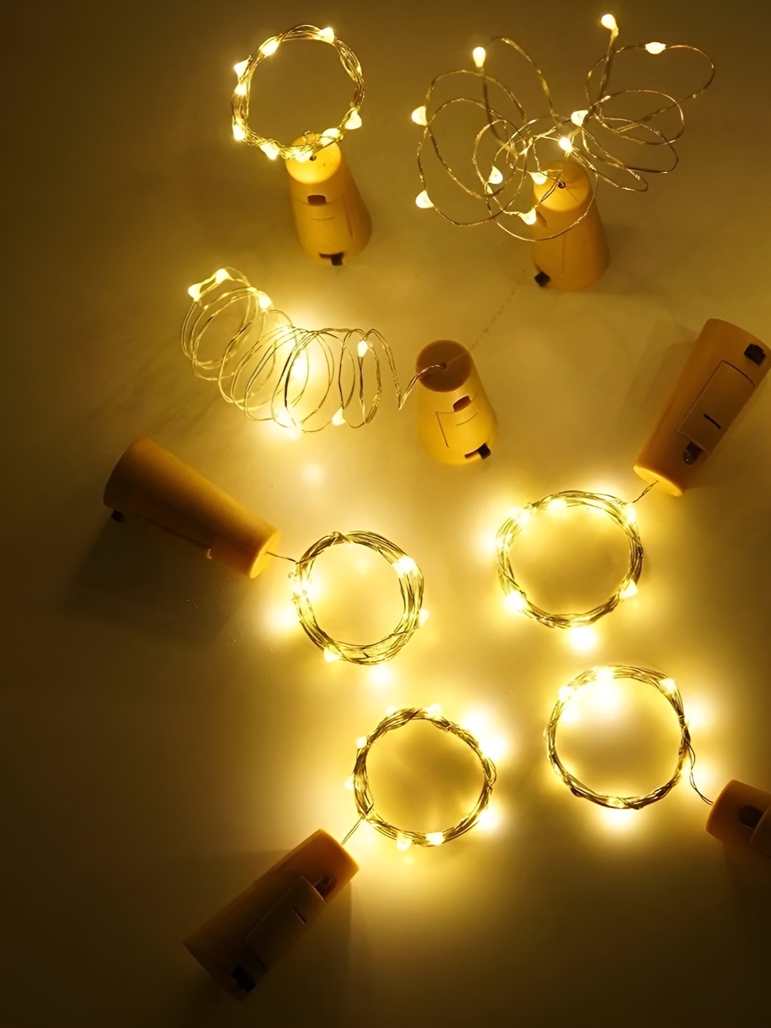 

ENORMITY Yellow 4 Pieces Cylinder Shape String Lights