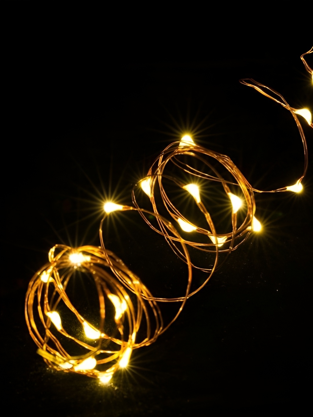 

ENORMITY Yellow & White Waterproof String Light