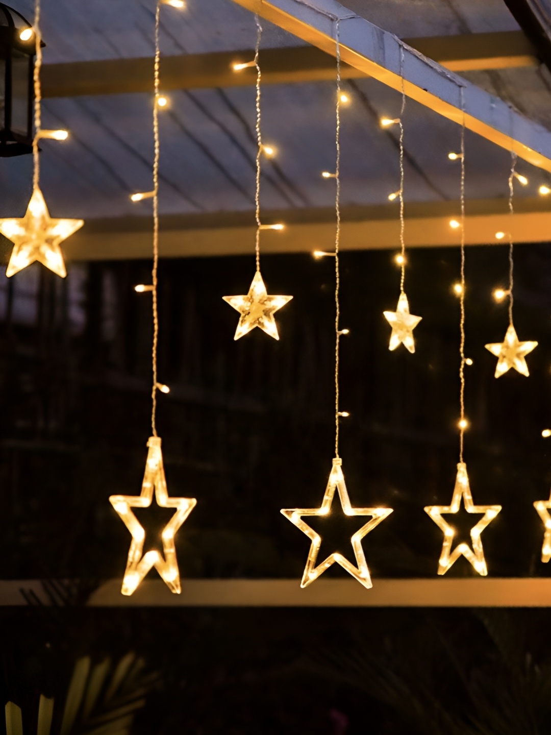 

ENORMITY Gold Toned Star Shape String Lights