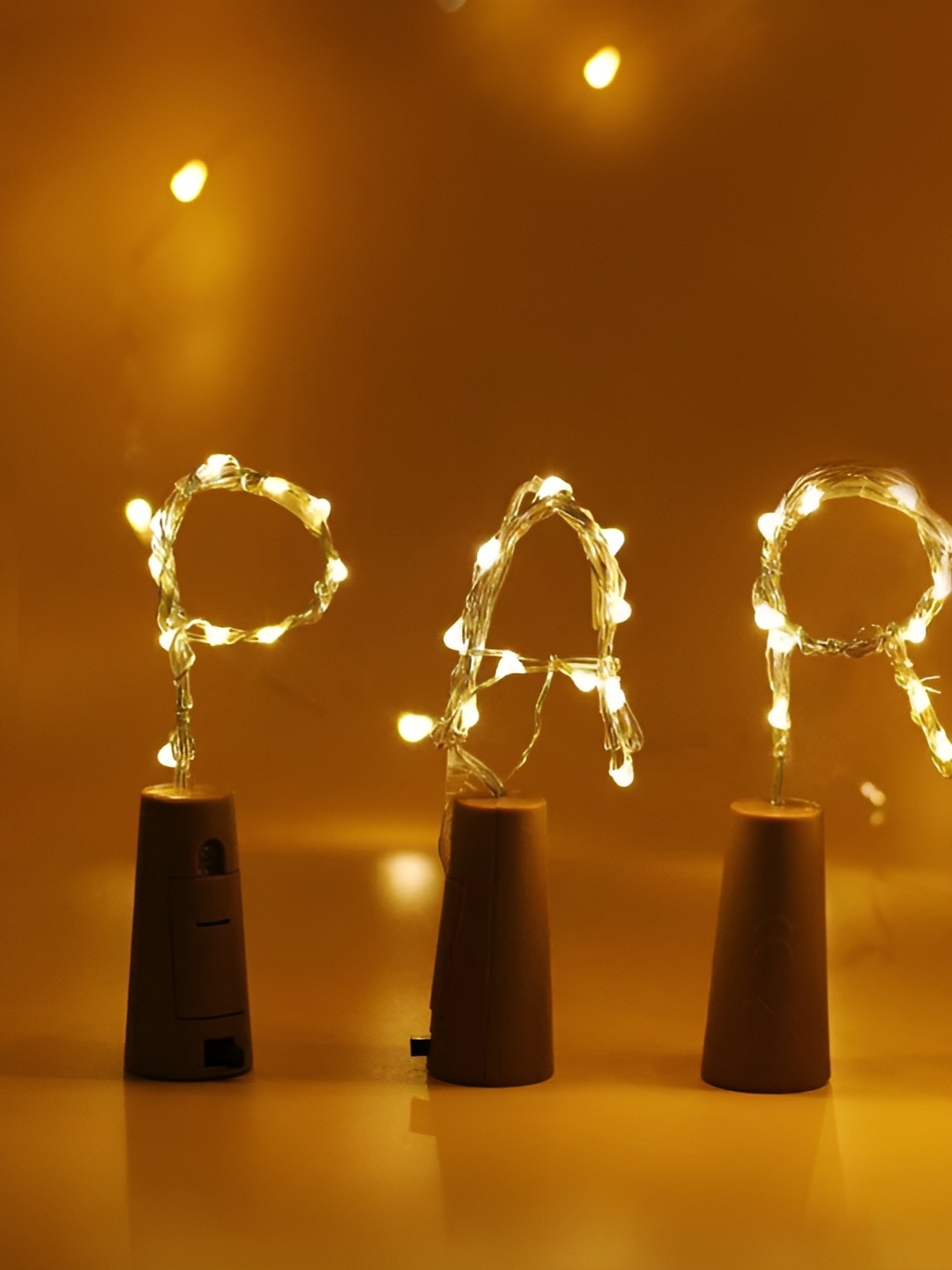 

ENORMITY Yellow 9 Pieces Cylindrical Shape String Lights