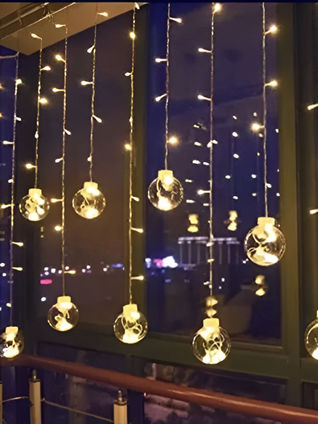 

ENORMITY Yellow Spark Gift ball LED String Lights