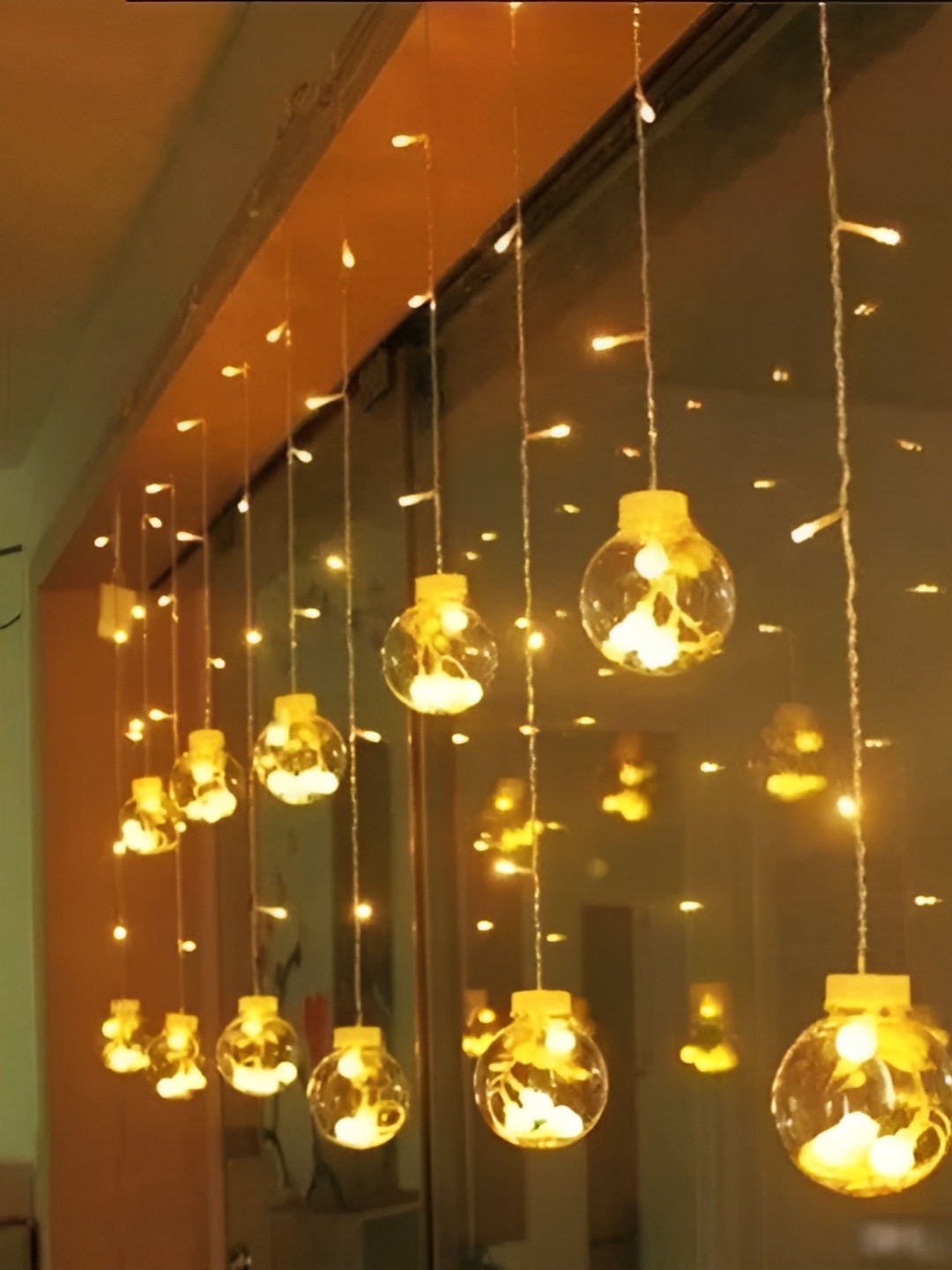 

ENORMITY Yellow 138 Pieces Rice Shape LED String Lights