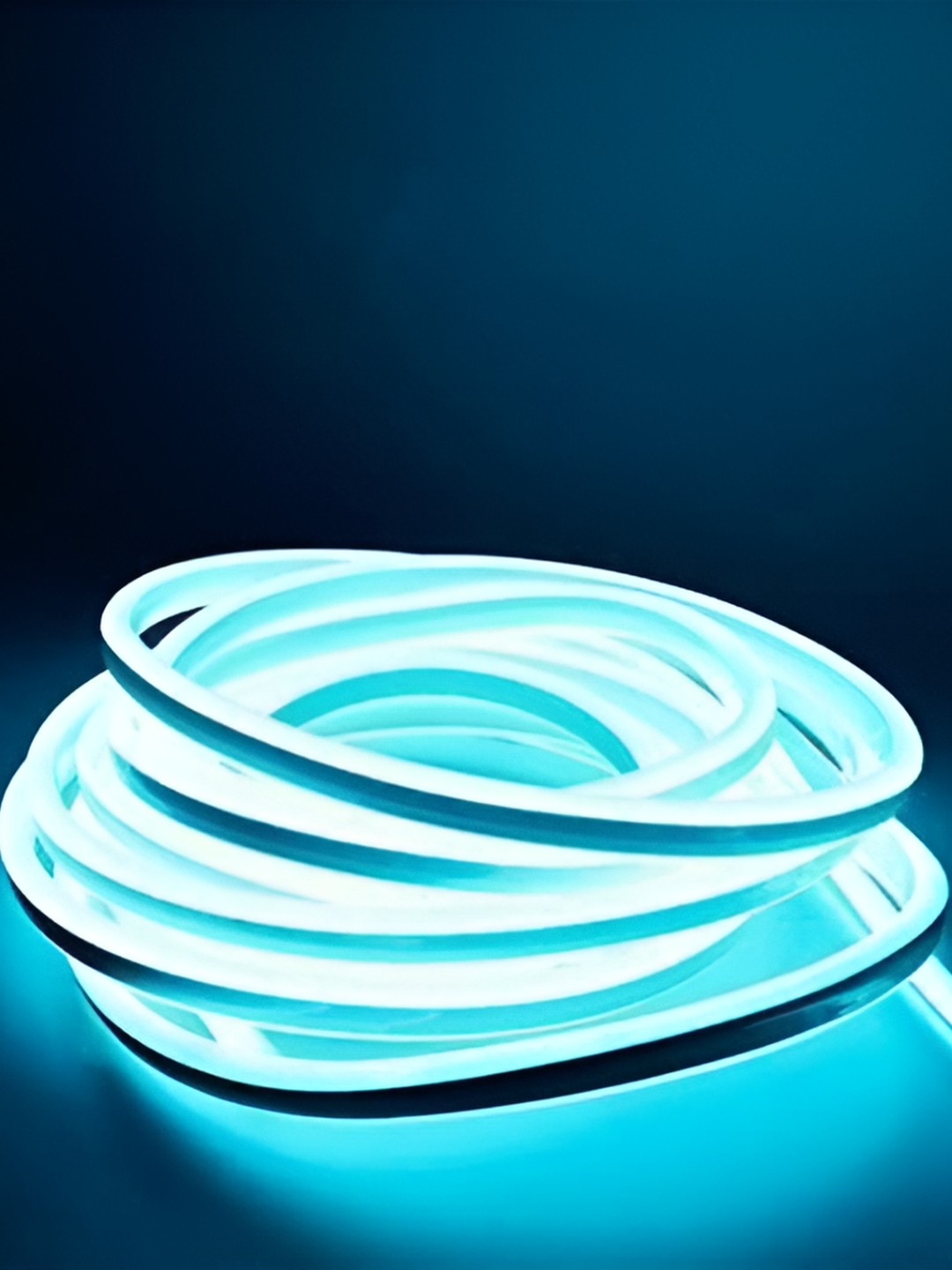 

ENORMITY Blue Rice Shape LED String Lights