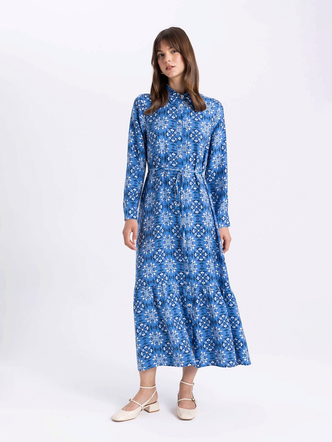 

DeFacto Women Ethnic Motifs Print Mandarin collar A-Line Dress, Blue