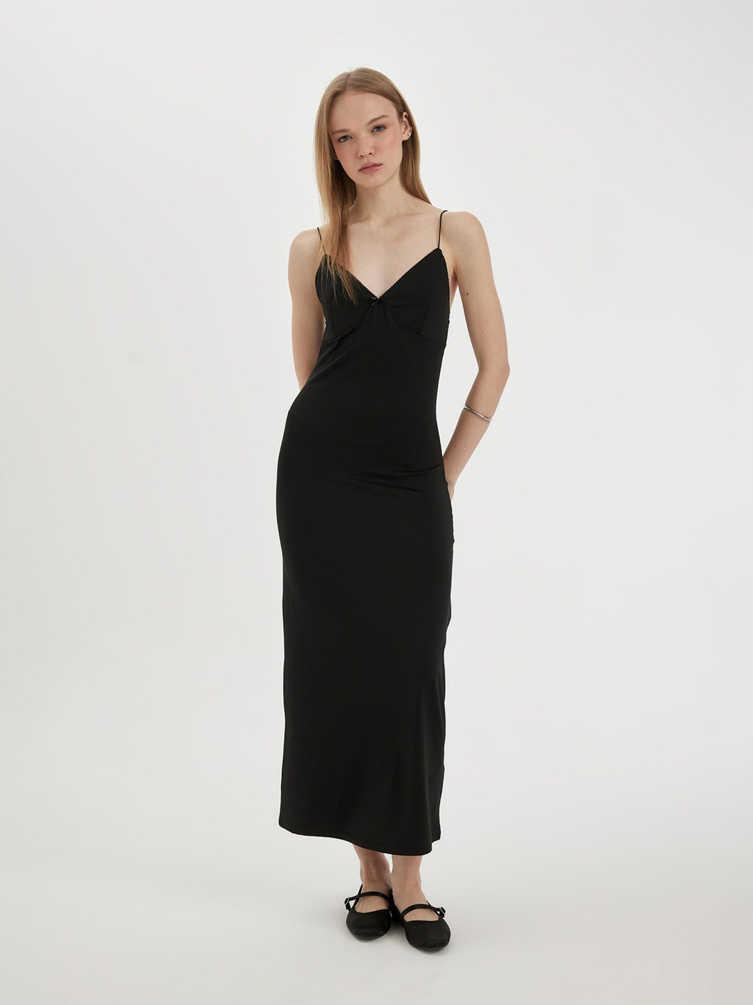 

DeFacto Shoulder Straps Solid Maxi Dress, Black