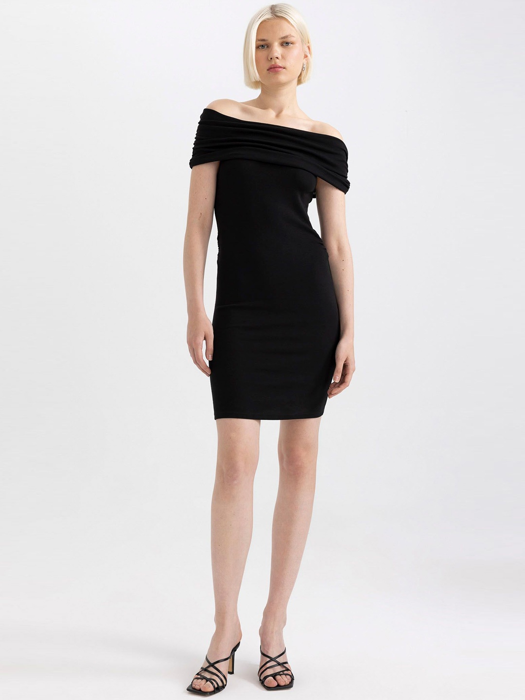 

DeFacto Women Off-Shoulder Bodycon Mini Dress, Black