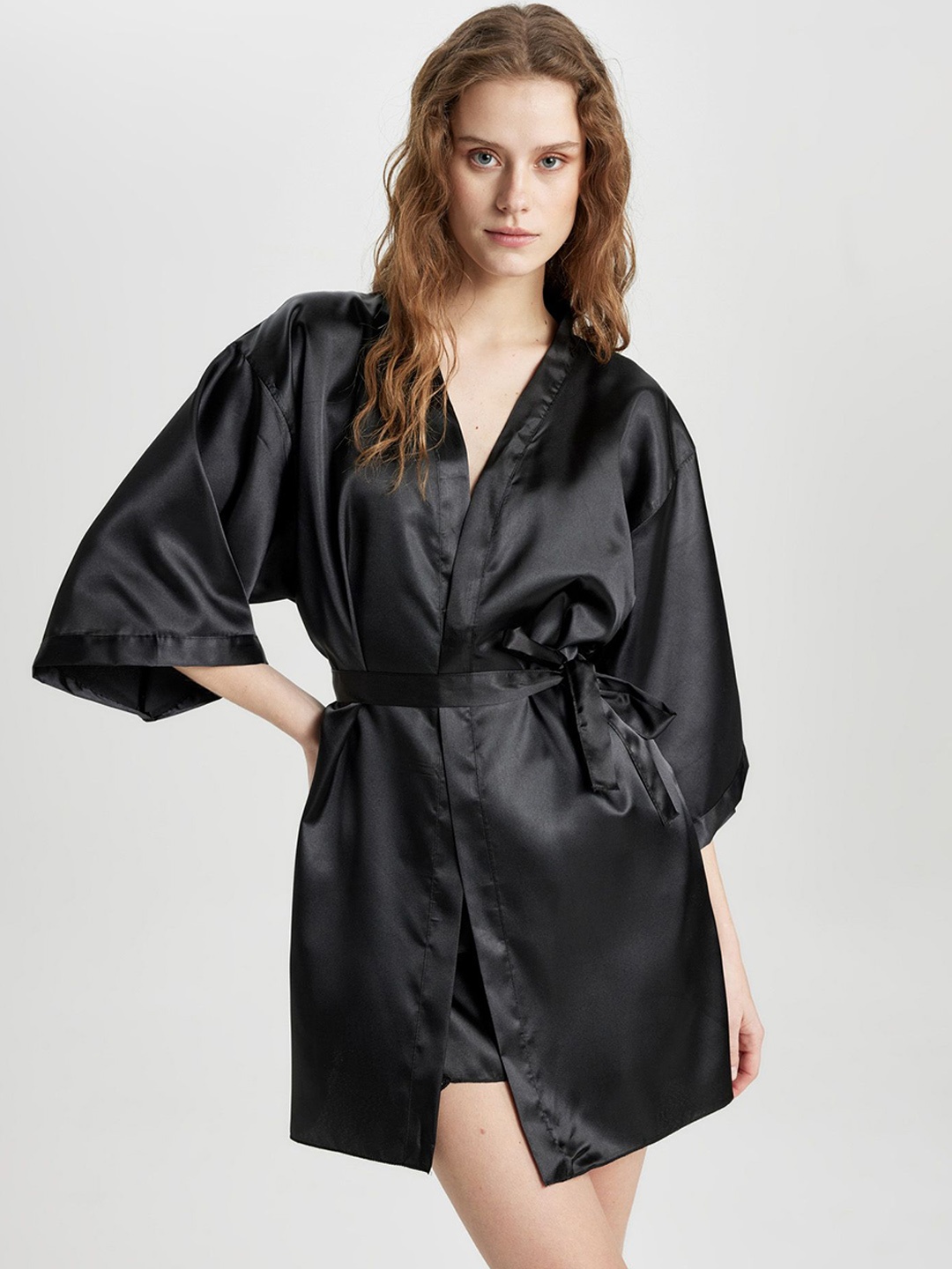 

DeFacto Women V-neck Robe, Black