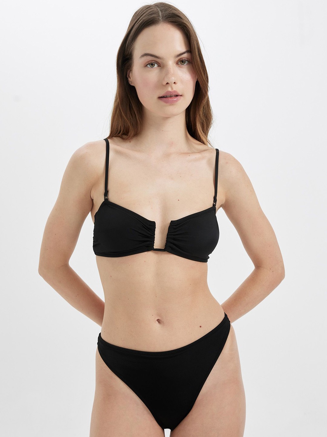 

DeFacto Shoulder Straps Swim Top, Black