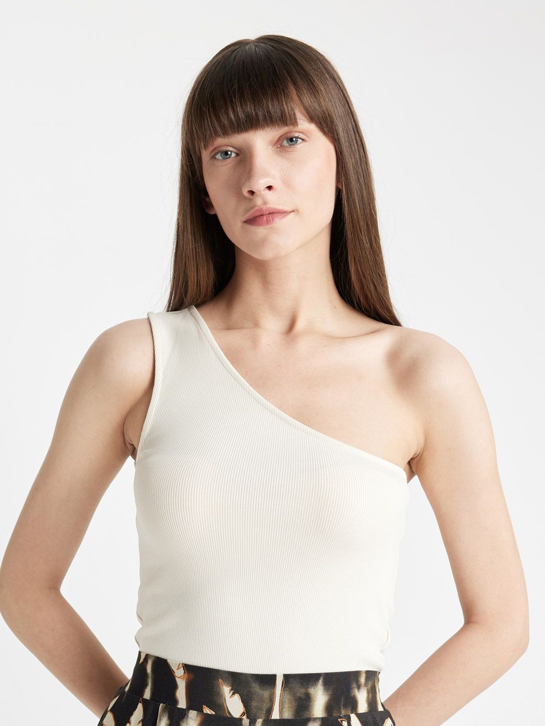 

DeFacto Women One Shoulder Cotton Top, Off white