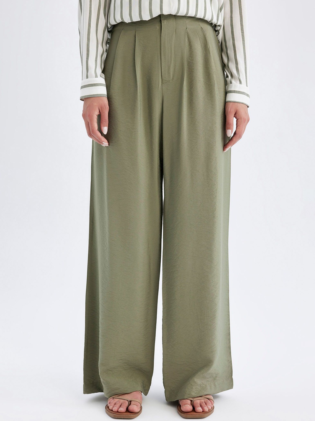 

DeFacto Women Parallel Trousers, Green