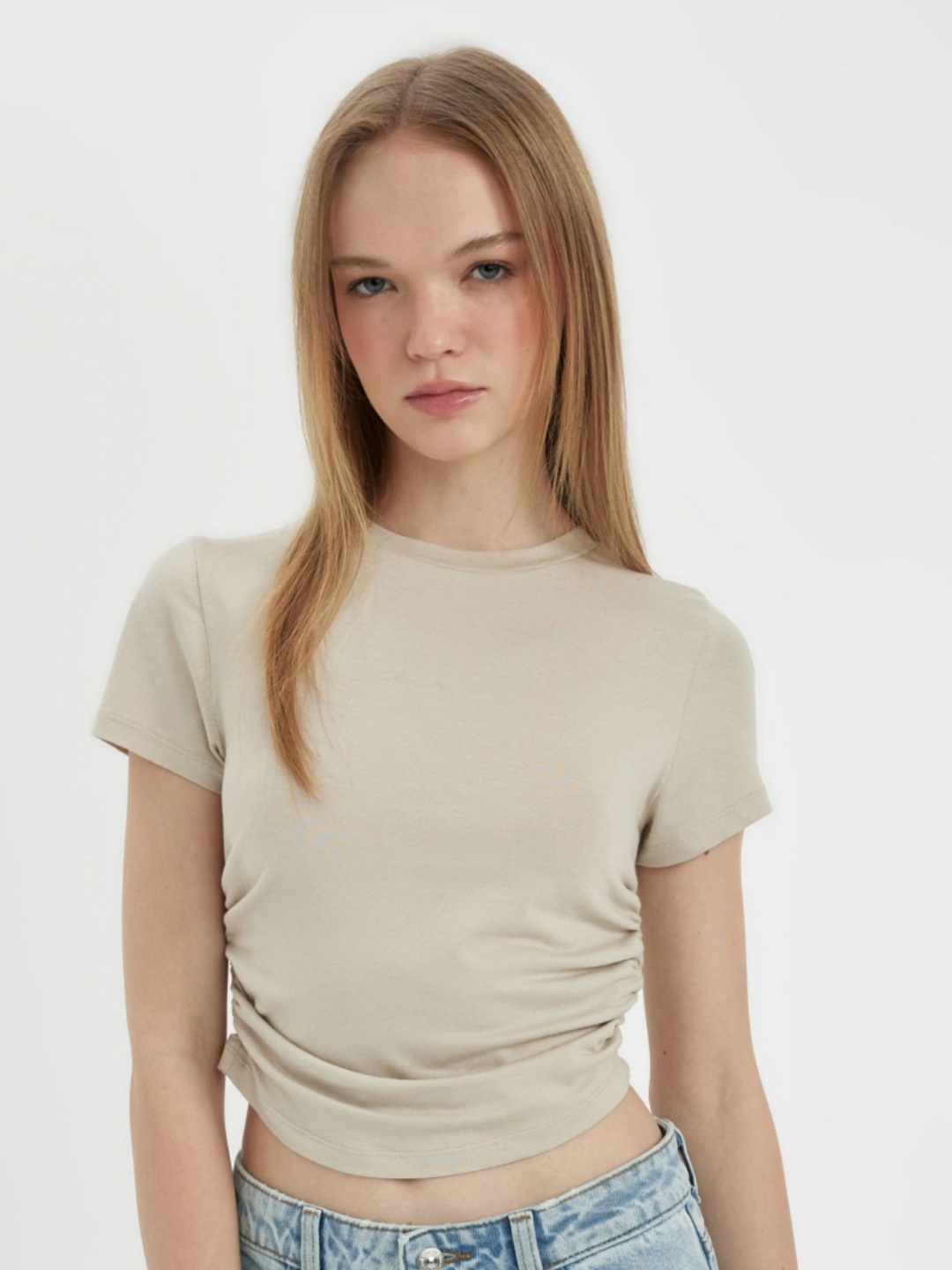 DeFacto Women Short Sleeves Round Neck Pockets T-shirt, Na